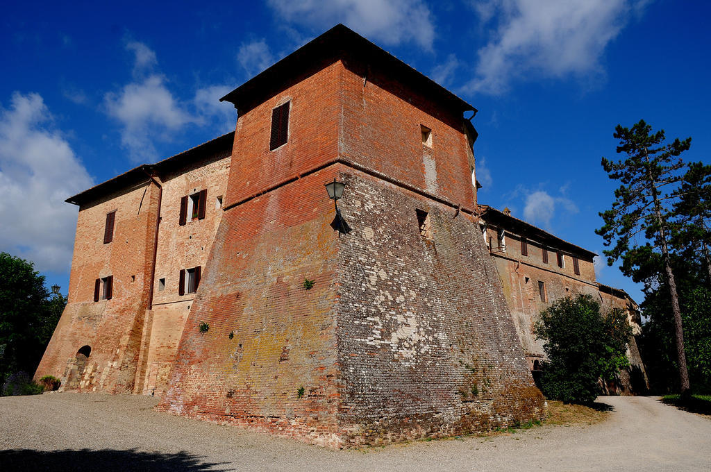 בונוקונבנטו Agriturismo Castello Saltemnano מראה חיצוני תמונה