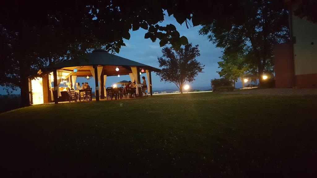 בונוקונבנטו Agriturismo Castello Saltemnano מראה חיצוני תמונה